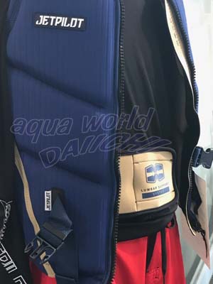 腰椎 保護 世界初 ジェットパイロット ライジャケ
