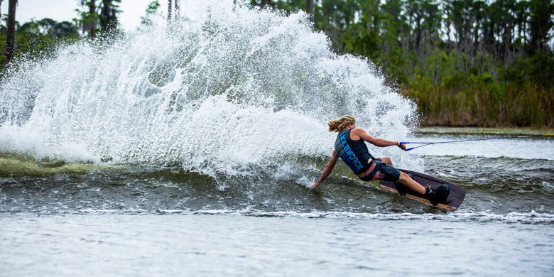 2019LIQUIDFORCE WAKE VEST