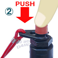 船外機キルスイッチ ランヤード差込+プッシュボタンを押した状態