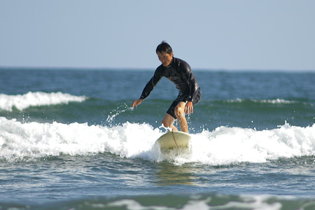 ȂȂT[t{[h𑖂点ȂB